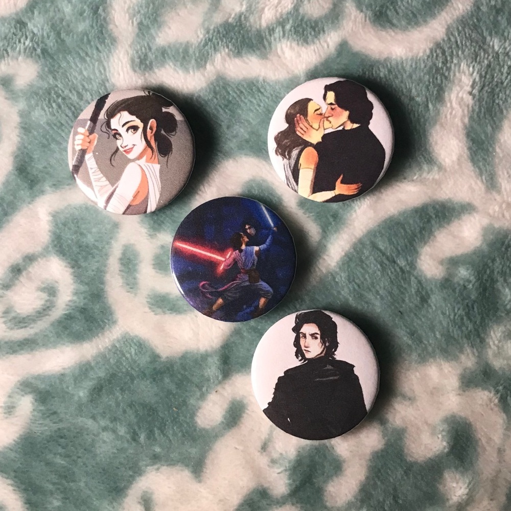 💫Star Wars Kylo Ren & Rey Inspired Button Pins